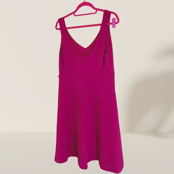 Torrid Magenta Sleeveless V-Neck Fit & Flare Dress Size 1 - Picture 3 of 6